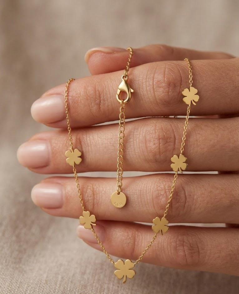 Gold Plated Four Leaf Clover Necklace – Minimalist Lucky Charm Everyday Jewelry