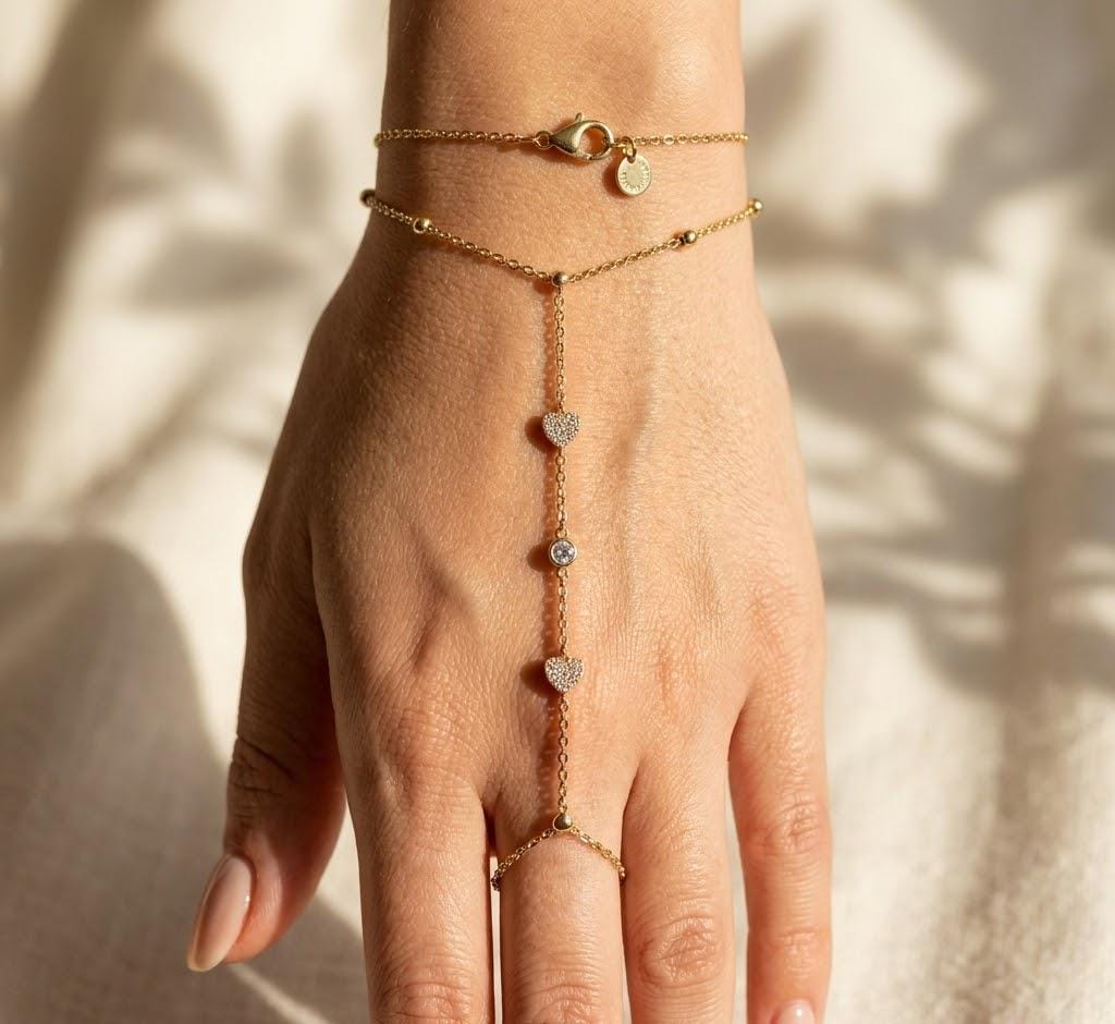 Gold Heart Shahmaran Bracelet, Dainty Hand Chain Bracelet, Minimalist Finger Bracelet, Gold Slave Bracelet, Delicate Zircon Hand Jewelry