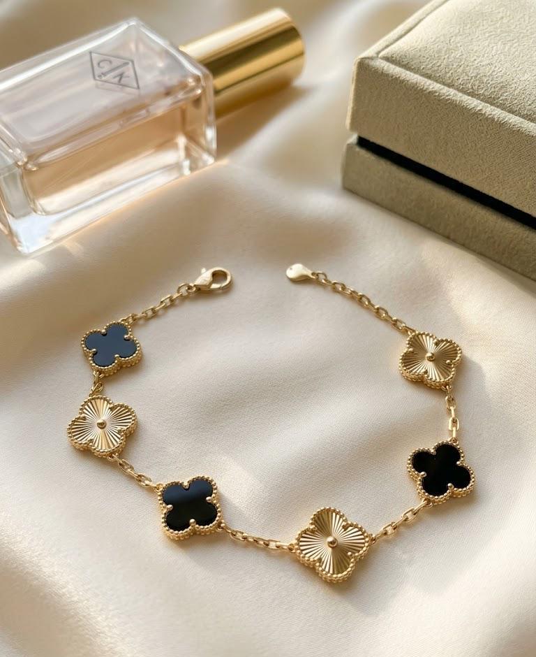 Black Clover Bracelet 18K Gold, Four Leaf Clover Charm Bracelet Women, Dainty Stack Bangle, Minimalist Jewelry Gift for Her