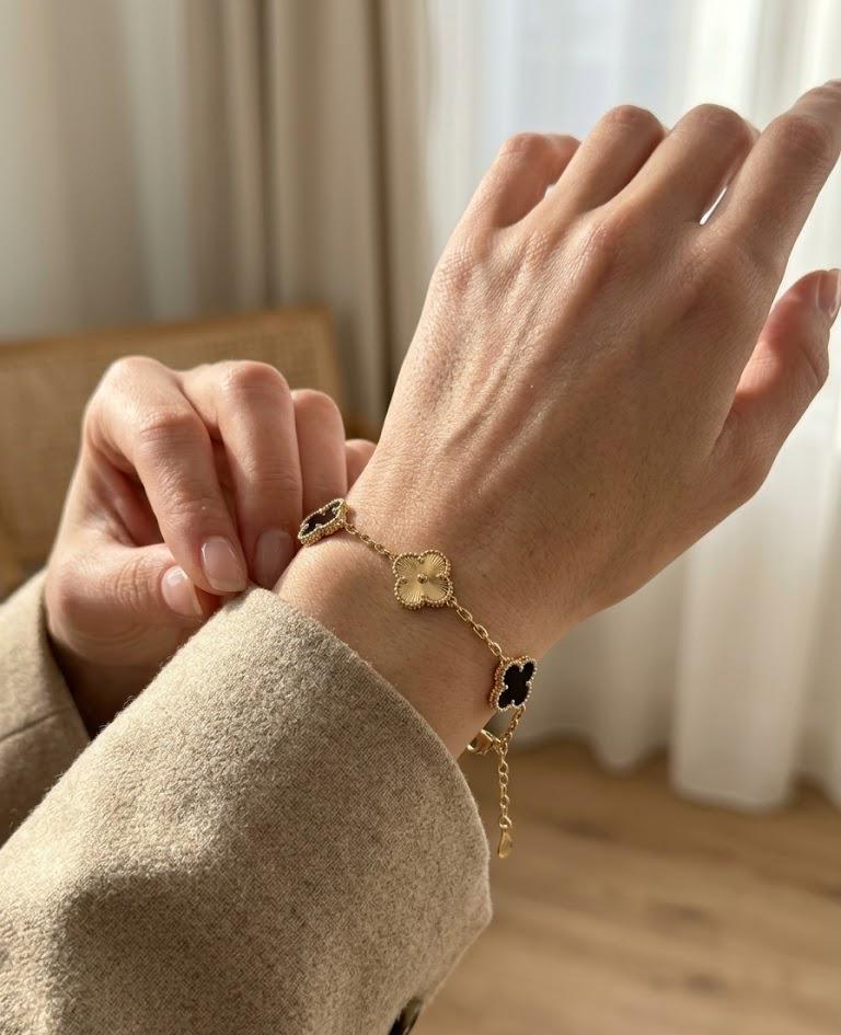 Black Clover Bracelet 18K Gold, Four Leaf Clover Charm Bracelet Women, Dainty Stack Bangle, Minimalist Jewelry Gift for Her