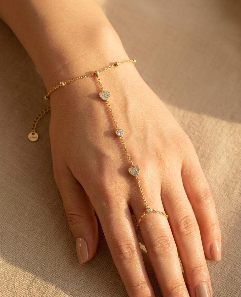 Gold Heart Shahmaran Bracelet, Dainty Hand Chain Bracelet, Minimalist Finger Bracelet, Gold Slave Bracelet, Delicate Zircon Hand Jewelry